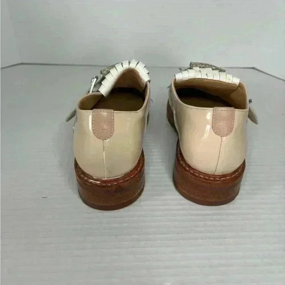 The Office of Angela Scott Mr. Oliver Beige White  Oxford Size 35.5/ 5.5 Women’s - Picture 5 of 12